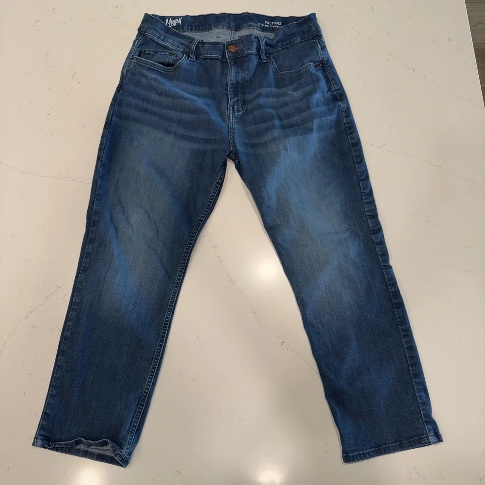 Mugsy Men’s Fulton Casual Fit Blue Jeans  36x26